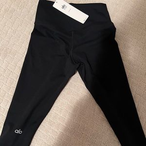 Alo Black Capris yoga pants